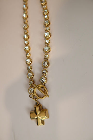 Mary Alice Necklace Cross Gold