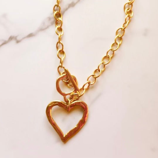 Susan’s Necklace Heart Gold